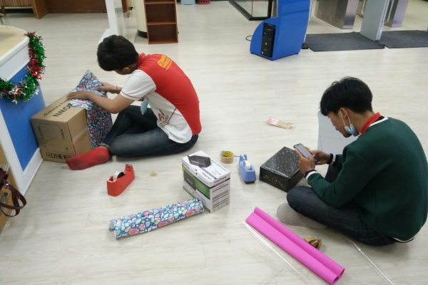 LINE_ALBUM_กิจกรรม Christmas 2020_๒๒๐๓๐๓_17