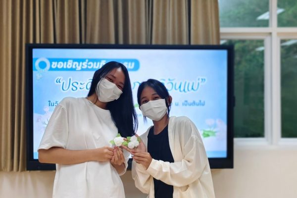 LINE_ALBUM_7867ประดิษฐดอกมะลิวันแม่_241010_18