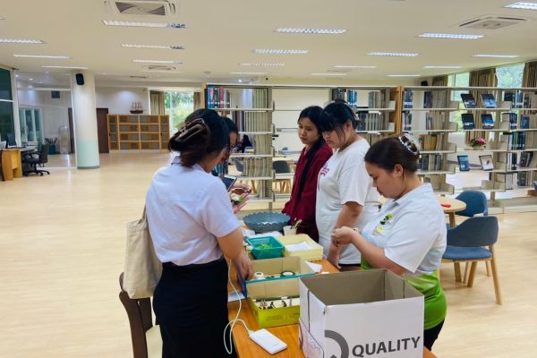 LINE_ALBUM_7867ประดิษฐดอกมะลิวันแม่_241010_36