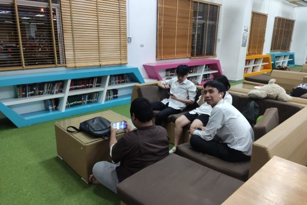 LINE_ALBUM_ห้องสมุดเที่ยงคืน midterm 22567_250110_39