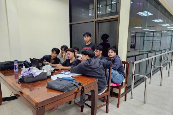 LINE_ALBUM_ห้องสมุดเที่ยงคืน 12568_250829_6