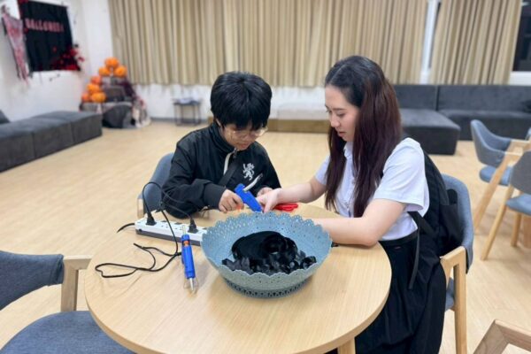 LINE_ALBUM_พระพันปีหลวง_251110_1