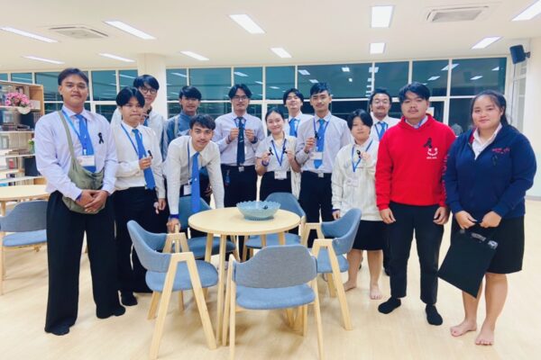 LINE_ALBUM_พระพันปีหลวง_251110_4