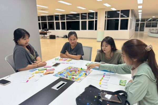 LINE_ALBUM_ห้องสมุดเที่ยงคืนปลายภาค12568_251103_2