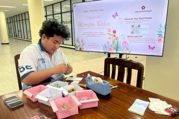 LINE_ALBUM_valentines 2026_260213_18