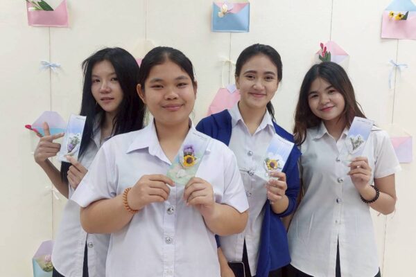 LINE_ALBUM_valentines 2026_260213_32