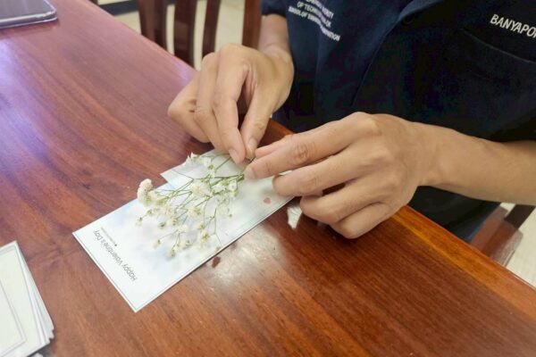 LINE_ALBUM_valentines 2026_260213_38