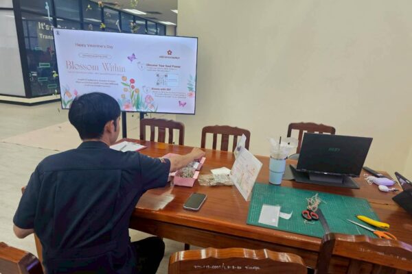 LINE_ALBUM_valentines 2026_260213_40