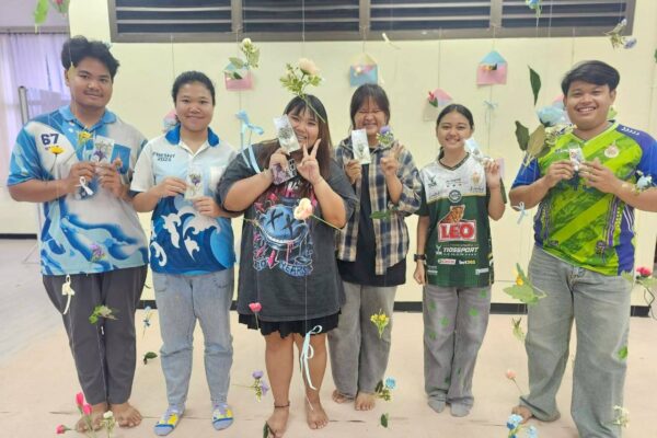 LINE_ALBUM_valentines 2026_260213_5