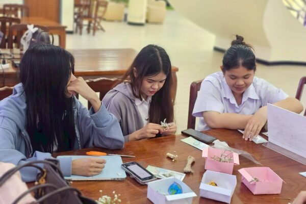 LINE_ALBUM_valentines 2026_260213_52