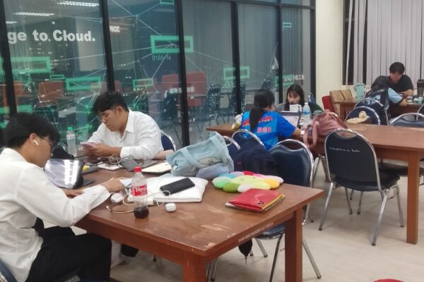 LINE_ALBUM_ห้องสมุดเที่ยงคืน กลางภาค 12569_260830_25
